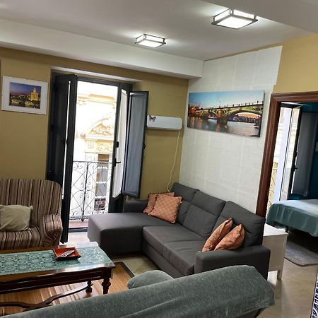 Duplex Sagasta Apartamentos-Sagasta Sevilla Buitenkant foto